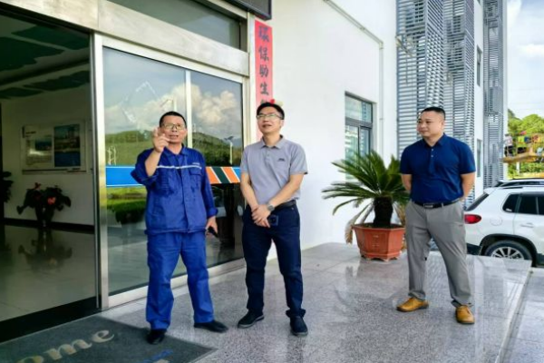 县委组织部部长杨志宇莅临桂林海中，助力经济高质量发展