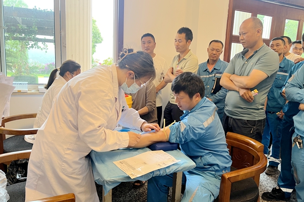 关爱员工健康 成就企业未来 重庆PA尊龙凯时环保开展员工健康体检活动